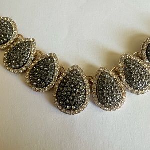 Black and white, very slightly gold  necklace